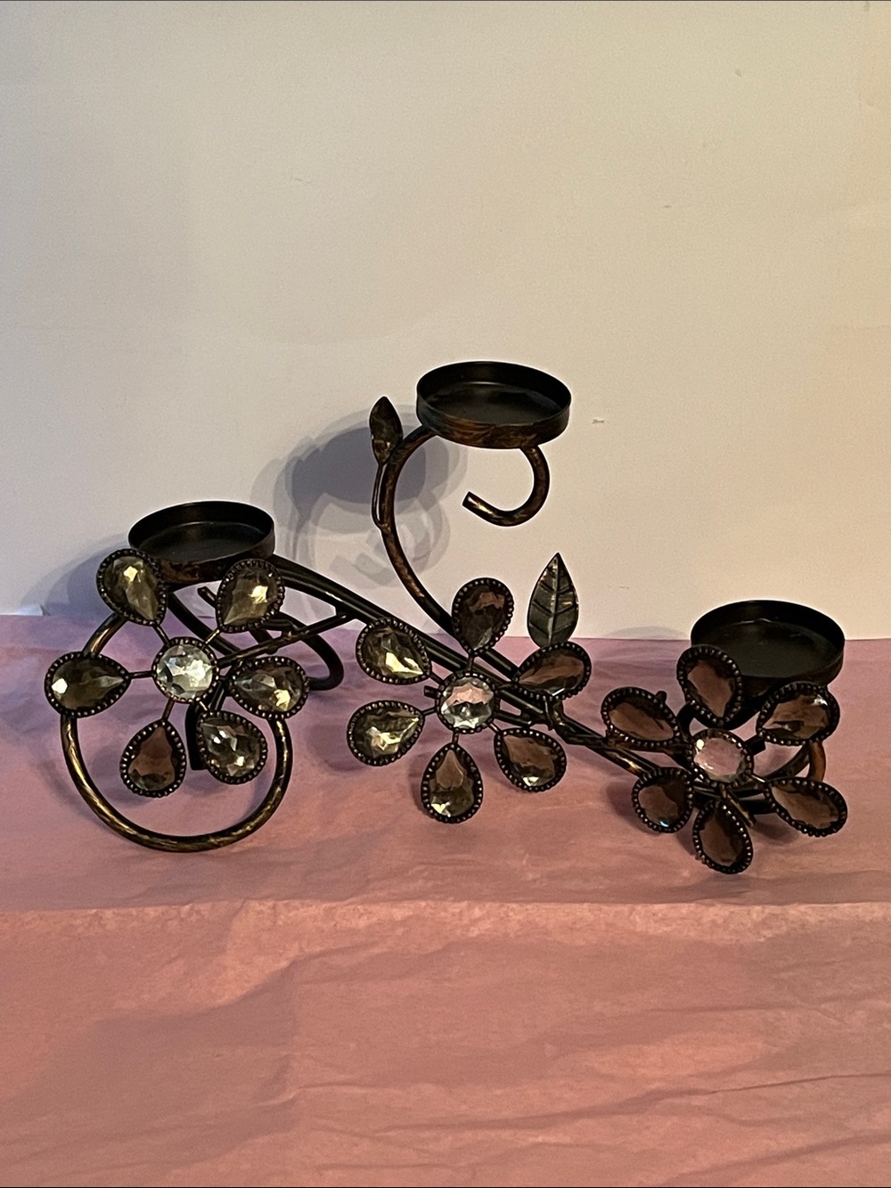 Decorative wrought iron Floral Faceted glass 3-Tea Light Candle Holder.